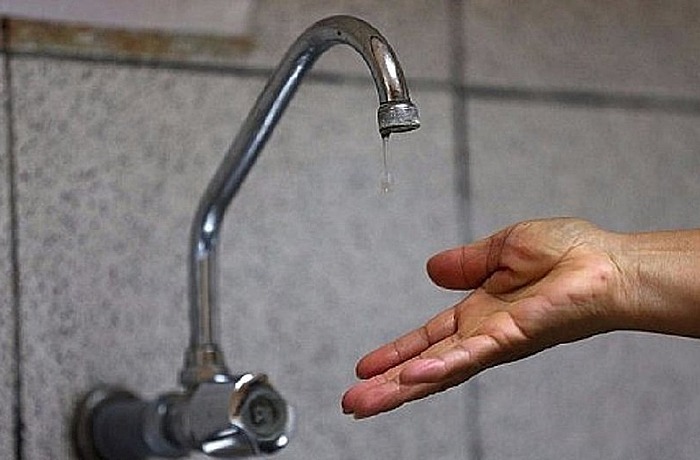 Vazamento de adutora deixa 30 cidades sem água no RN; veja lista