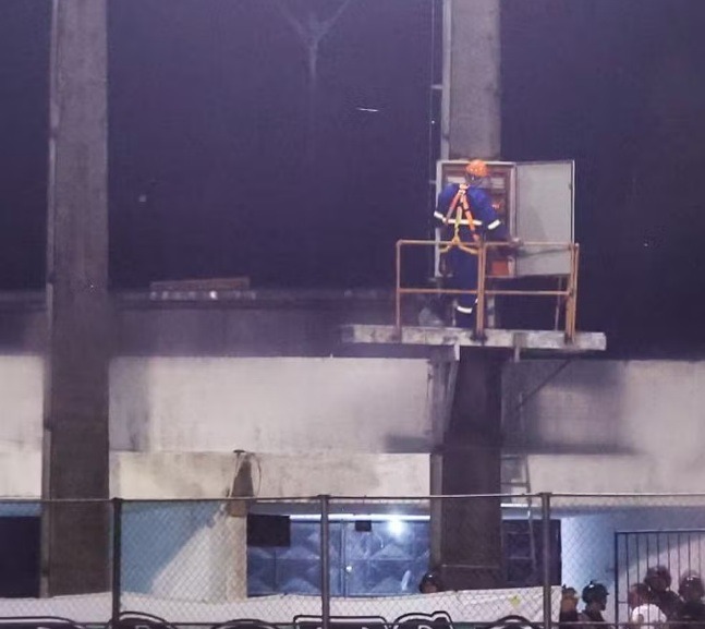Jogo entre ABC x Botafogo-PB é suspenso após problema em torre de iluminação no Frasqueirão