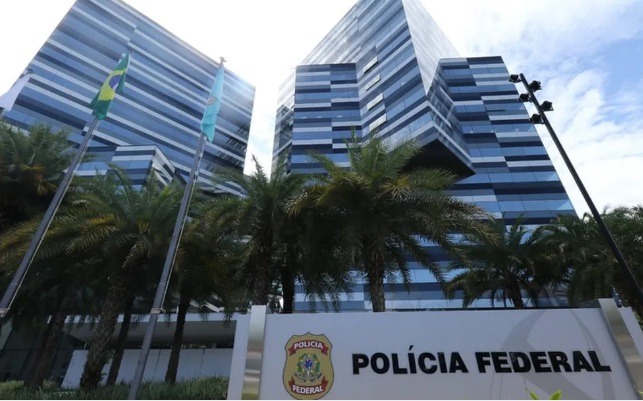 Bolsonaro, presidente do PL e ex-ministros depõem hoje à PF de forma simultânea