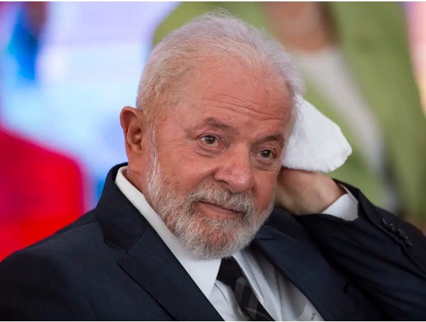 Aprovação do governo Lula cai para 51%, puxada por evangélicos e economia, aponta pesquisa