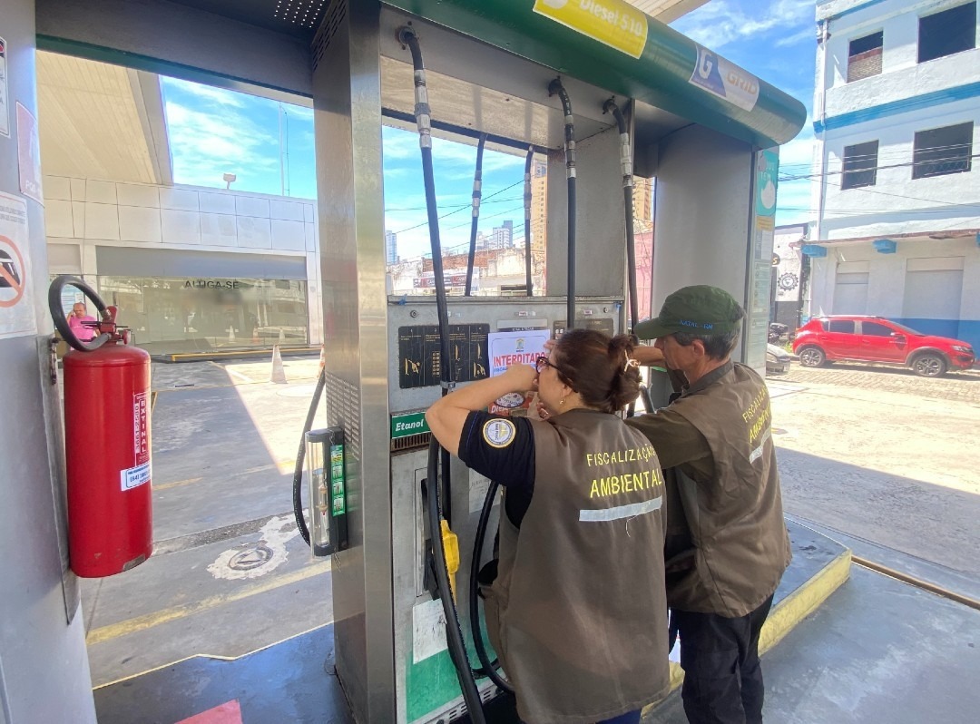 Posto de gasolina é interditado na zona Leste de Natal 