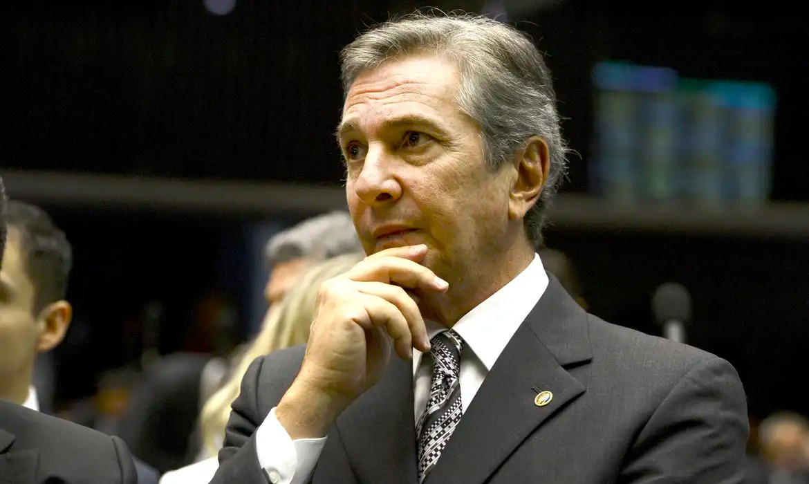 MP defende que Globo rompa com TV de ex-presidente