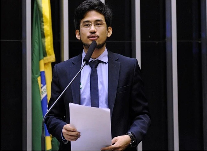 Deputado federal diz que vai entrar com representação no Conselho de Ética contra Mineiro