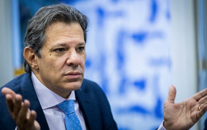 Lula atuará como controlador da Petrobras, diz Haddad