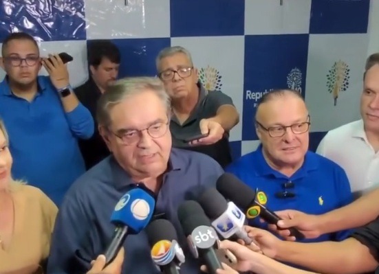 Álvaro Dias oficializa apoio à pré-candidatura de Paulinho Freire e Joana Guerra será a vice na chapa