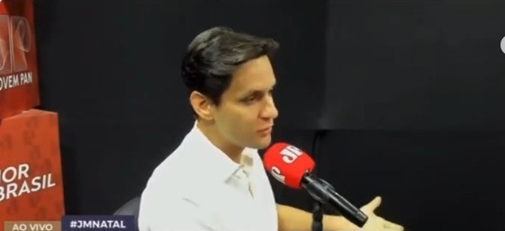 VÍDEO: "Carlos Eduardo tem certa incoerência política", diz Rafael; ASSISTA