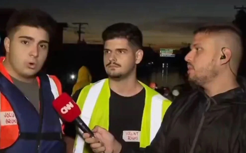 VÍDEO: Ao vivo na CNN, homem grita 'Globo lixo' e leva bronca de repórter