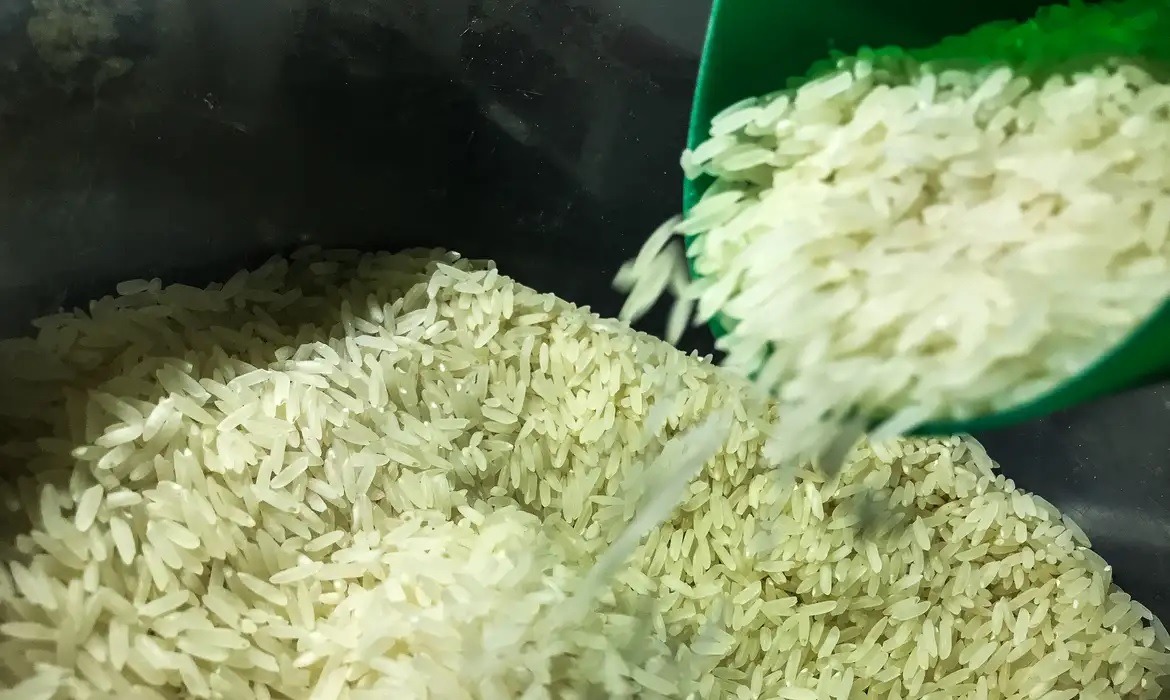 Governo anula resultado de leilão para importação de arroz