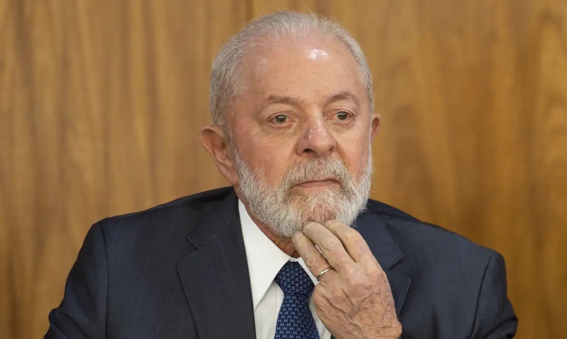 IBGE de Lula confunde formação da Terra em 70 milhões de anos