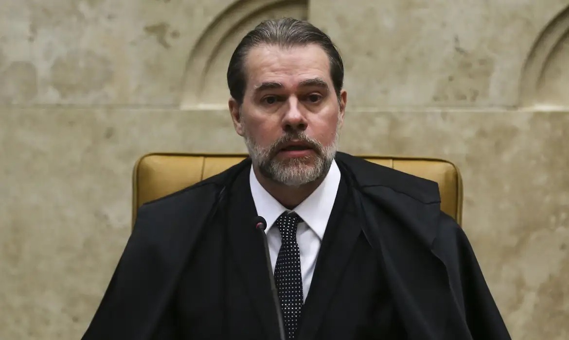 Toffoli chama Moraes de “censor-geral da República” em julgamento