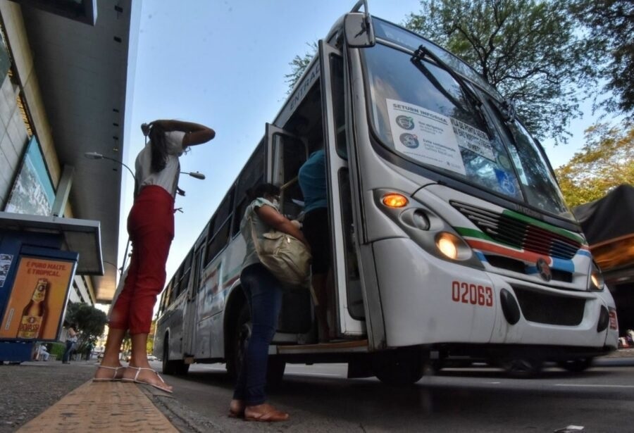 Prefeitura de Natal entrega ao TCE edital de licitação do transporte público