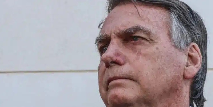 Bolsonaro é indiciado pela PF nos inquéritos da venda de joias e das vacinas