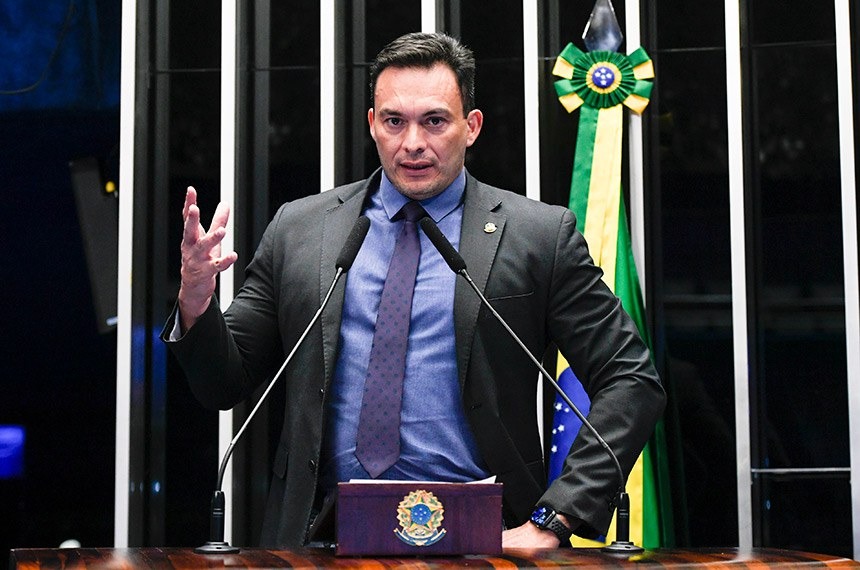 “Governo safado que se vale da ‘burrocracia’ para atrapalhar o desenvolvimento do RN”, diz senador Styvenson após draga da obra...