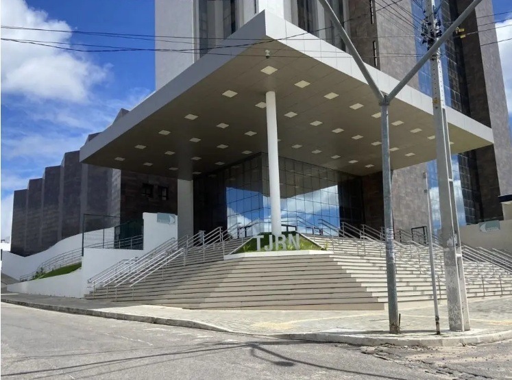 Ex-prefeito é condenado por usar contrato com mercado local para compras pessoais no RN