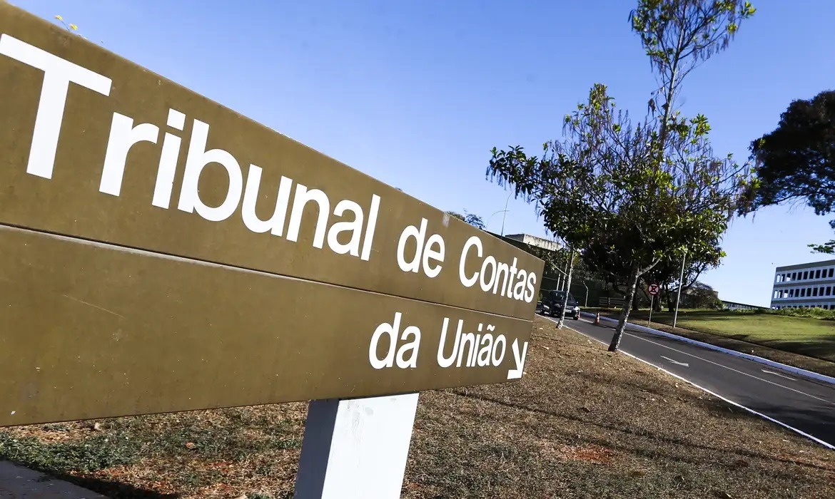 TCU manda suspender licitação da Secom de Lula após suspeita de fraude