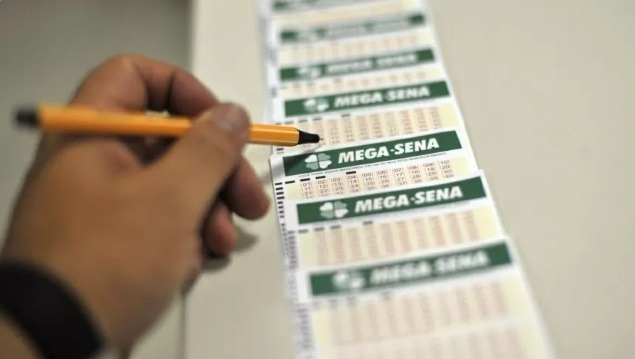 Mega-Sena: veja dezenas sorteadas e se alguém ganhou o prêmio de R$ 62 milhões