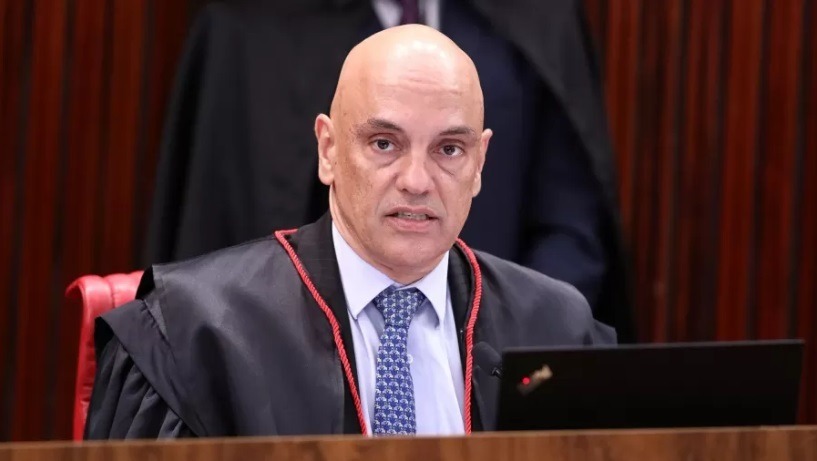 Moraes nega devolver celular de ex-assessor, apreendido após depoimento à PF