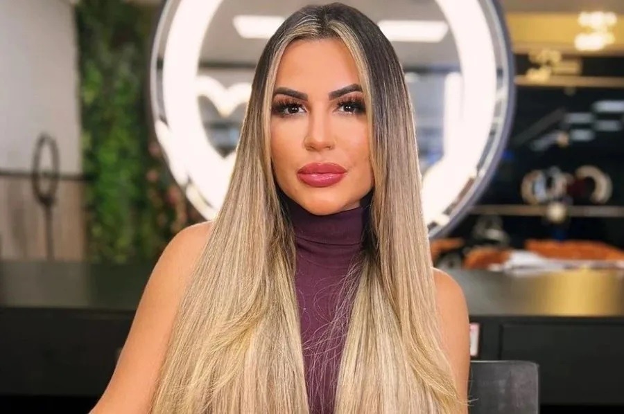 Deolane Bezerra segue presa após audiência de custódia