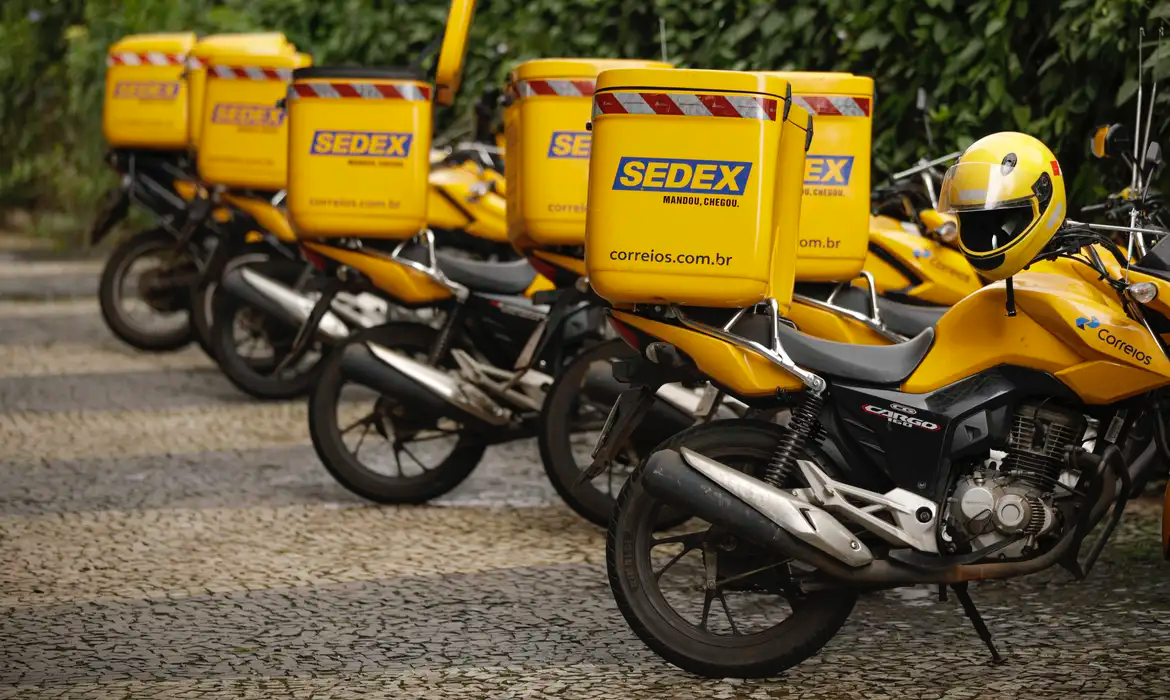 Correios anunciam banca selecionada para realização de concurso com salários até R$ 6,8 mil