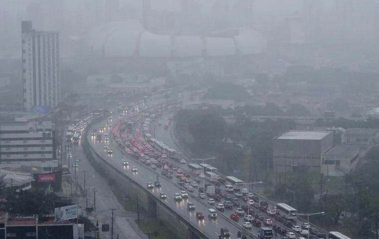 Alerta do Inmet segue em vigor e quarta-feira no RN terá chuva e trovoadas