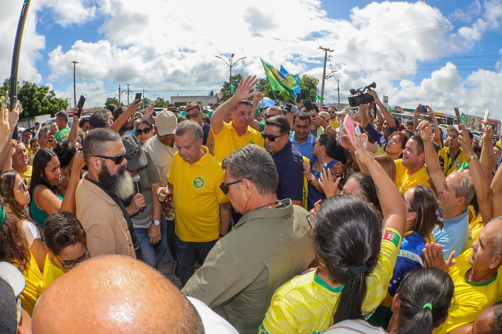 Em Bom Jesus, Bolsonaro compara seus ministros com os do governo Lula