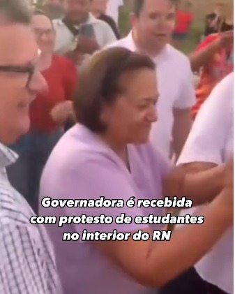 VÍDEO: Fátima Bezerra é recebida com protestos de estudantes no interior do RN