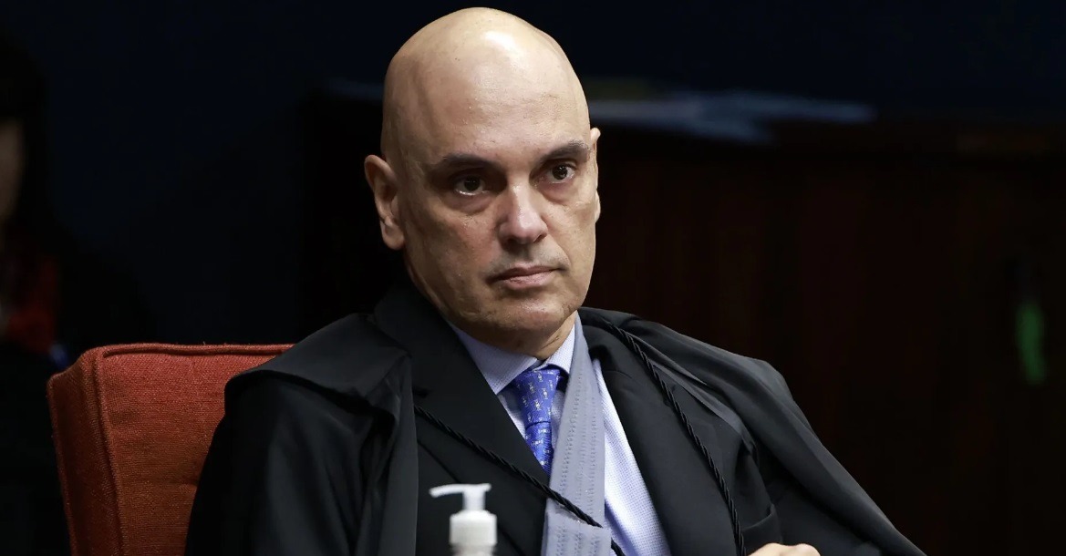 Moraes manda PF liberar a Bolsonaro download de provas do suposto plano de golpe