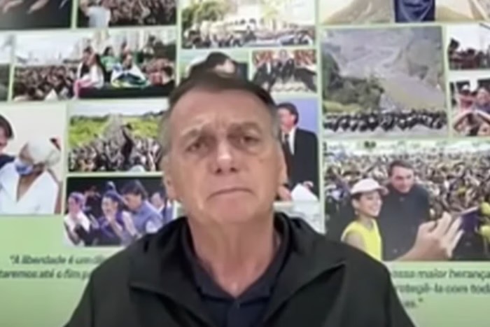 “Me prendam”, desafia Bolsonaro em live: “Vou morrer na cadeia”