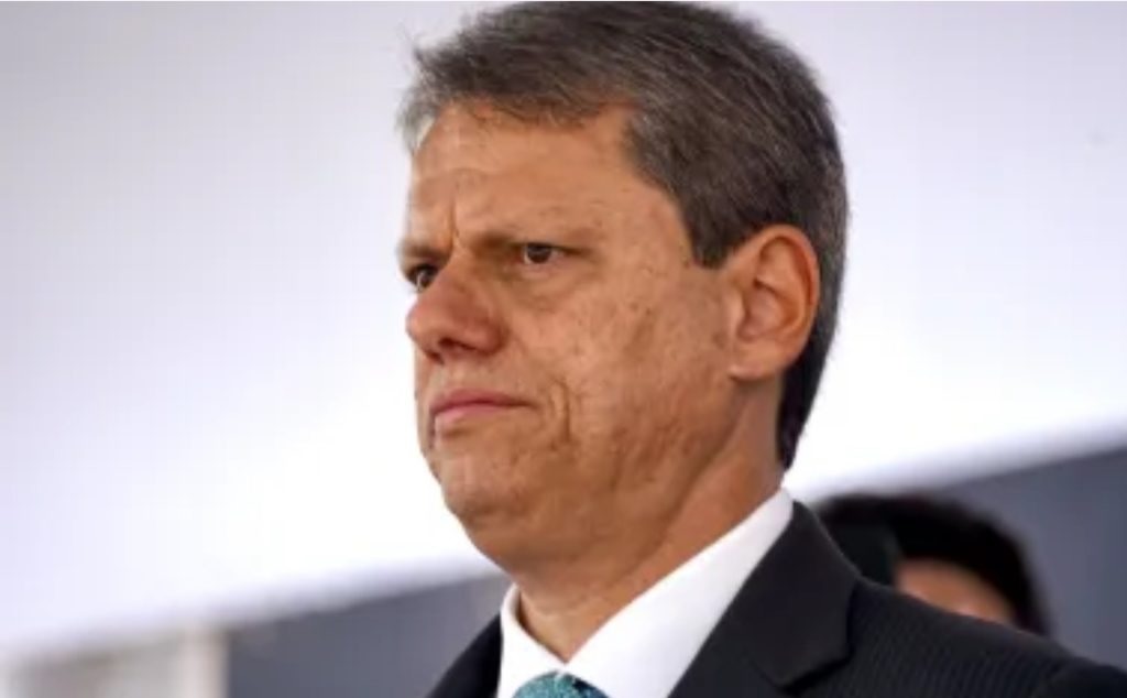 Tarcísio levanta bandeira social com ações integradas contra pobreza