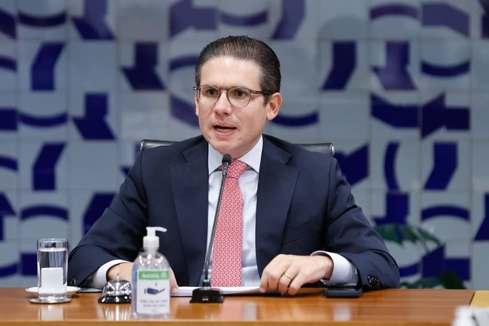 Motta marca reunião com líder do PL para fazer proposta sobre anistia