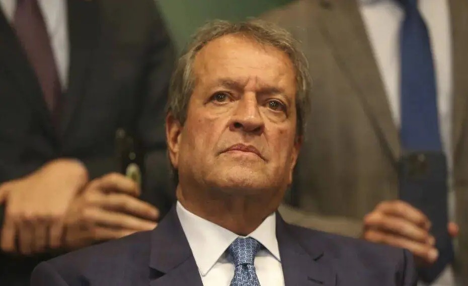 Quem vai decidir é o Bolsonaro, diz Valdemar sobre candidatura de Michelle