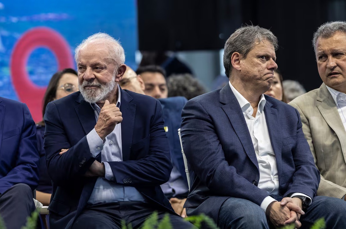 Tarcísio prevê cortes em 2026 e culpa Lula por ter que frear investimentos
