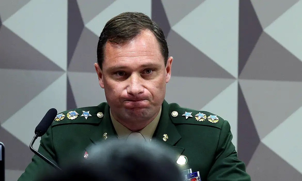 Meta diz ao STF que e-mail de Cid foi vinculado ao Instagram da mulher