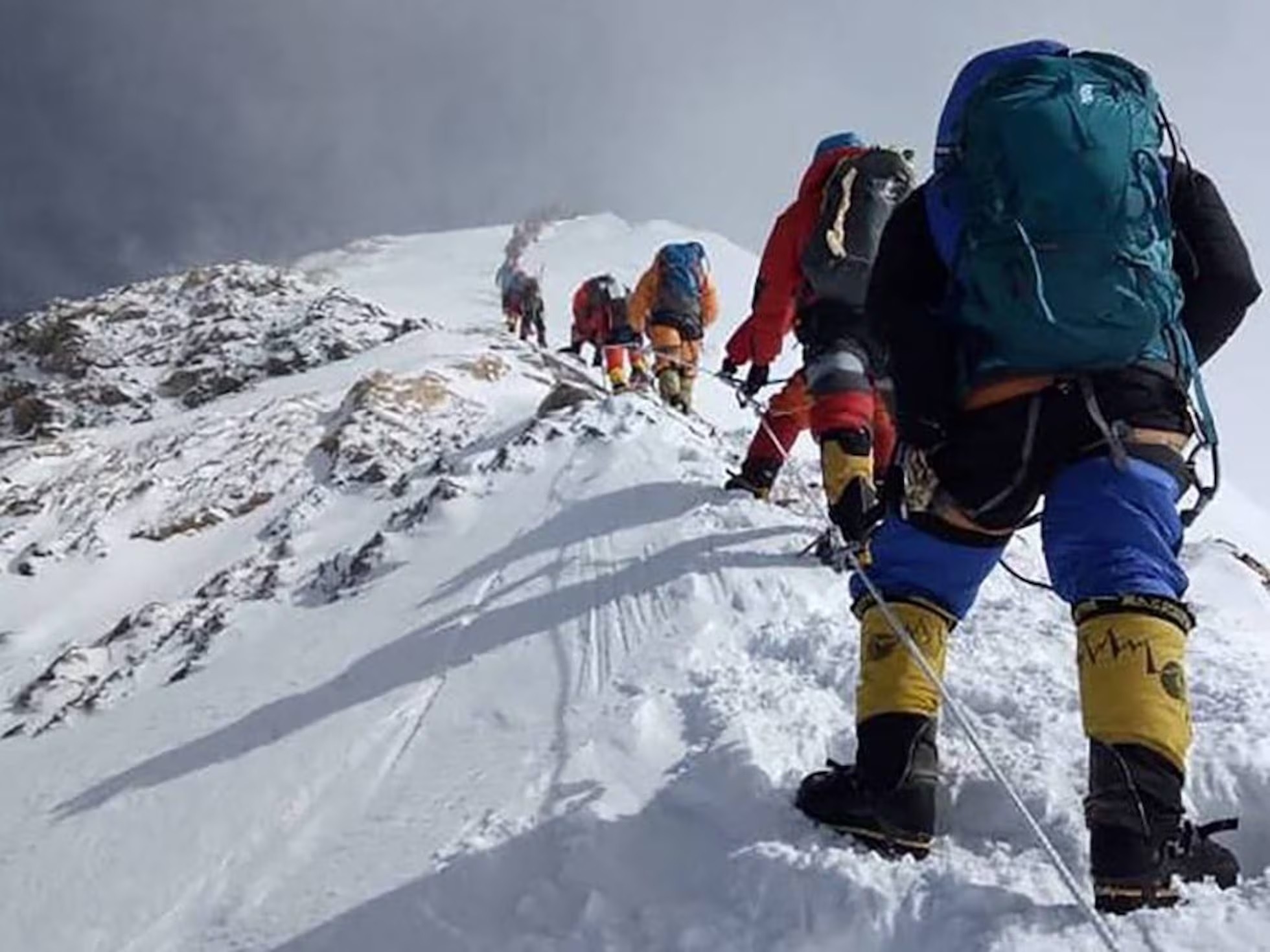 “Morreu na montanha, fica na montanha”: regra cruel do Everest choca