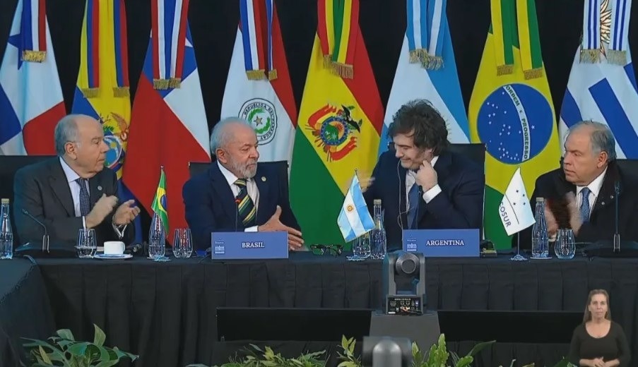 Brasil assume presidência do Mercosul durante cúpula do bloco na Argentina