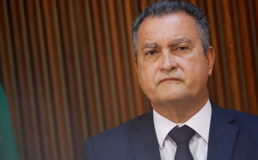 Reciprocidade aos EUA “não serão apenas taxas”, diz Rui Costa sobre resposta à tarifa de 50% imposta por Trump