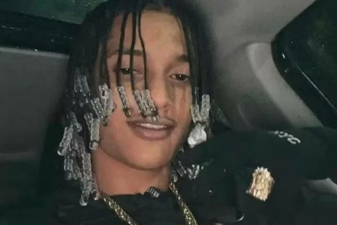 VÍDEO: Polícia invade casa de Oruam durante a noite e rapper desafia agentes