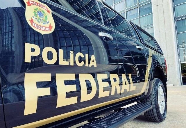 Operação da PF prende integrante de quadrilha que trocava etiqueta de malas para enviar drogas para a Europa