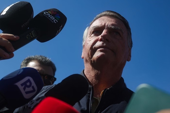 Urgente: Bolsonaro responde a Moraes, afirma que não violou regras e promete ficar em silêncio