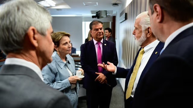 Senado gasta R$ 500 mil com comitiva aos EUA para discutir tarifaço