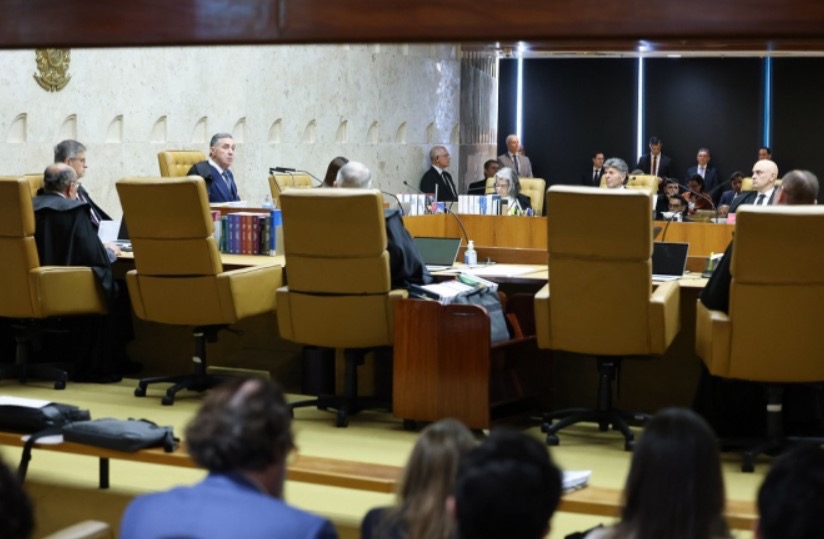 Oito ministros não se manifestam a favor de Moraes em sessão do STF