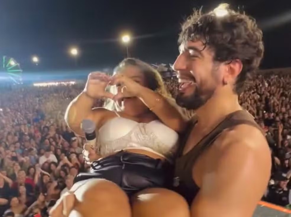 VÍDEO: Nattan paga R$ 1 mil para homem beijar mulher com nanismo em show; associação cita capacitismo