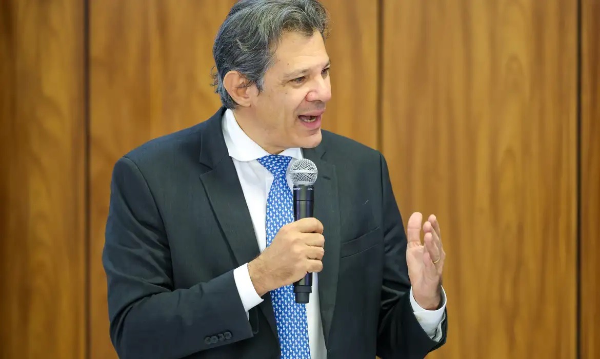 Haddad diz que reunião com secretário dos EUA foi cancelada e atribui a ‘forças da extrema direita’
