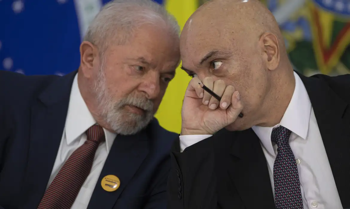 Governo Lula e Alexandre de Moraes serão criticados em relatório da gestão Trump, diz jornal