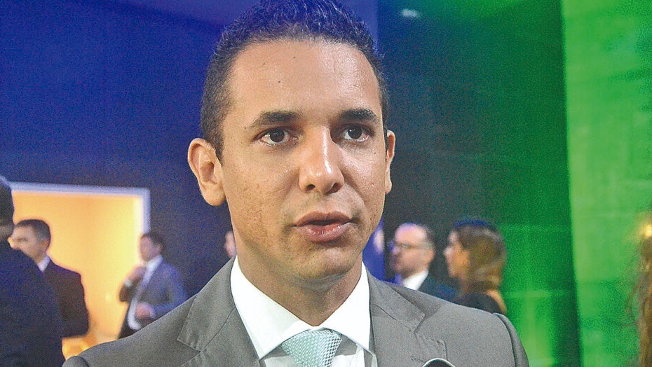 Allyson Bezerra deixa centenas de mulheres sem cirurgias por calote em hospitais