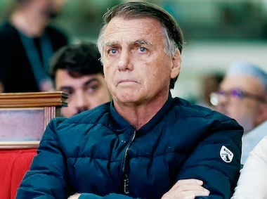 Moraes manda Polícia monitorar Bolsonaro 24 horas por dia