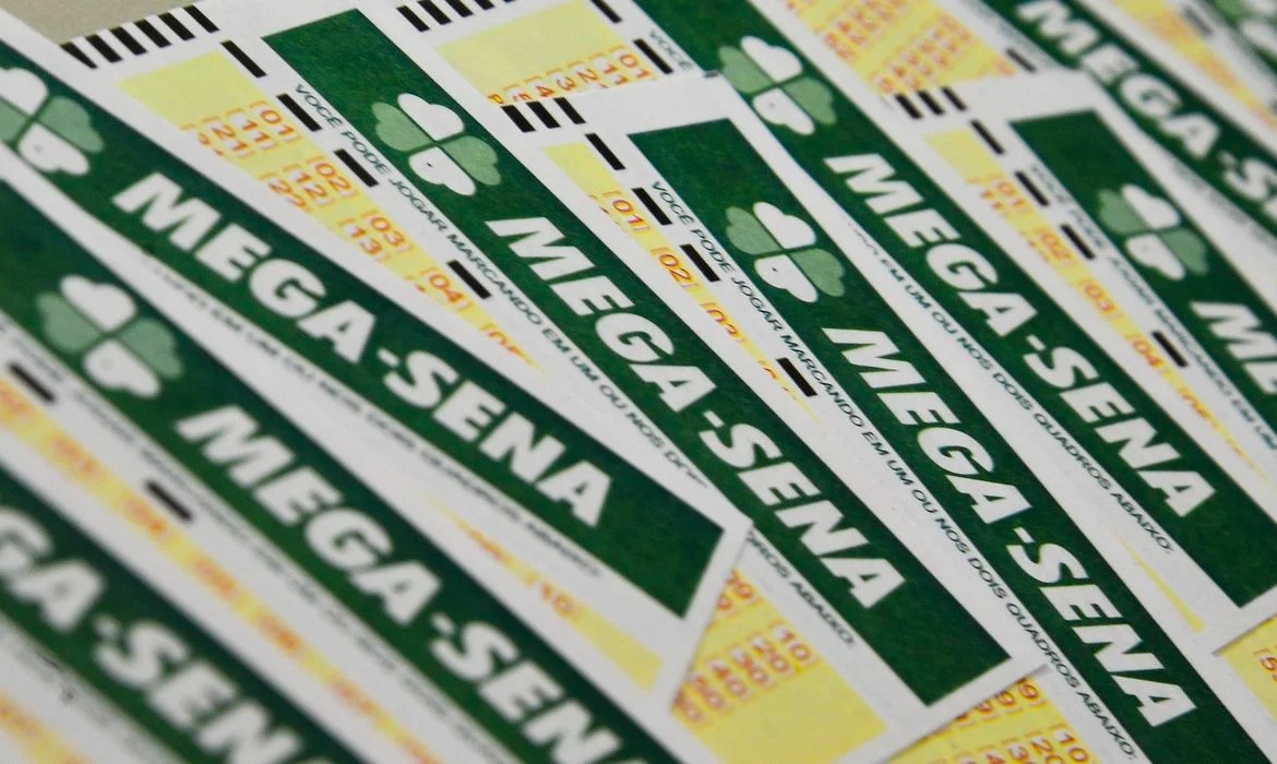 Mega-Sena acumula e prêmio principal vai para R$ 55 milhões