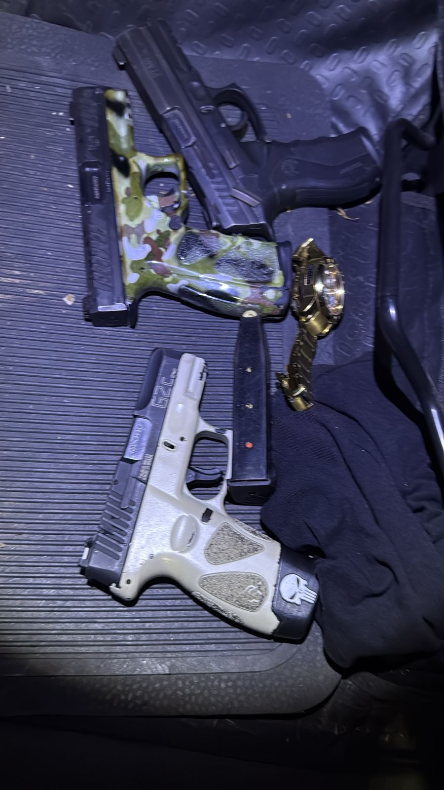 Polícia Militar prende quatro membros de facção criminosa com armas de uso restrito no interior do RN