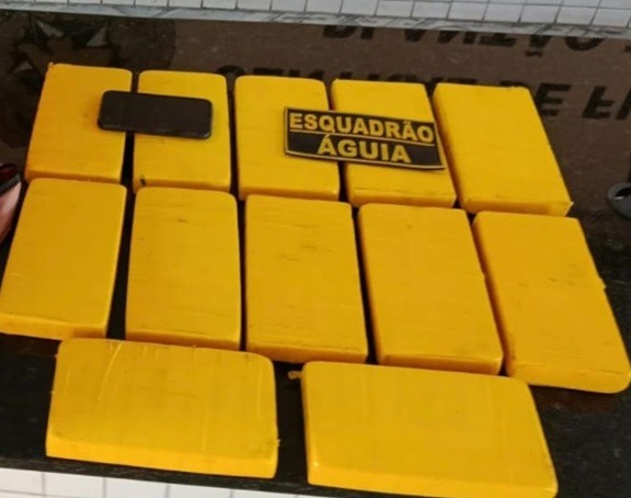 Motociclista é preso pela PM com R$ 500 mil em cocaína na Zona Sul de Natal