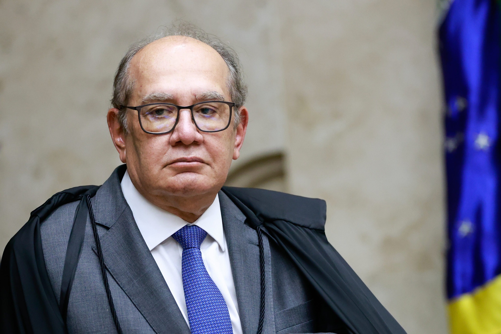 Gilmar Mendes determina que apenas PGR pode pedir impeachment de ministros do STF